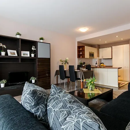 Apartment Sweet At The Danube With Wellness