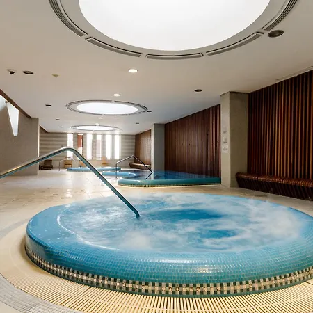 Sweet At The Danube With Wellness Апартаменты *